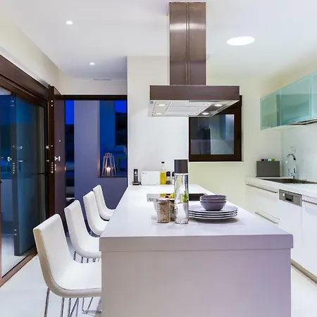 Elea Villa